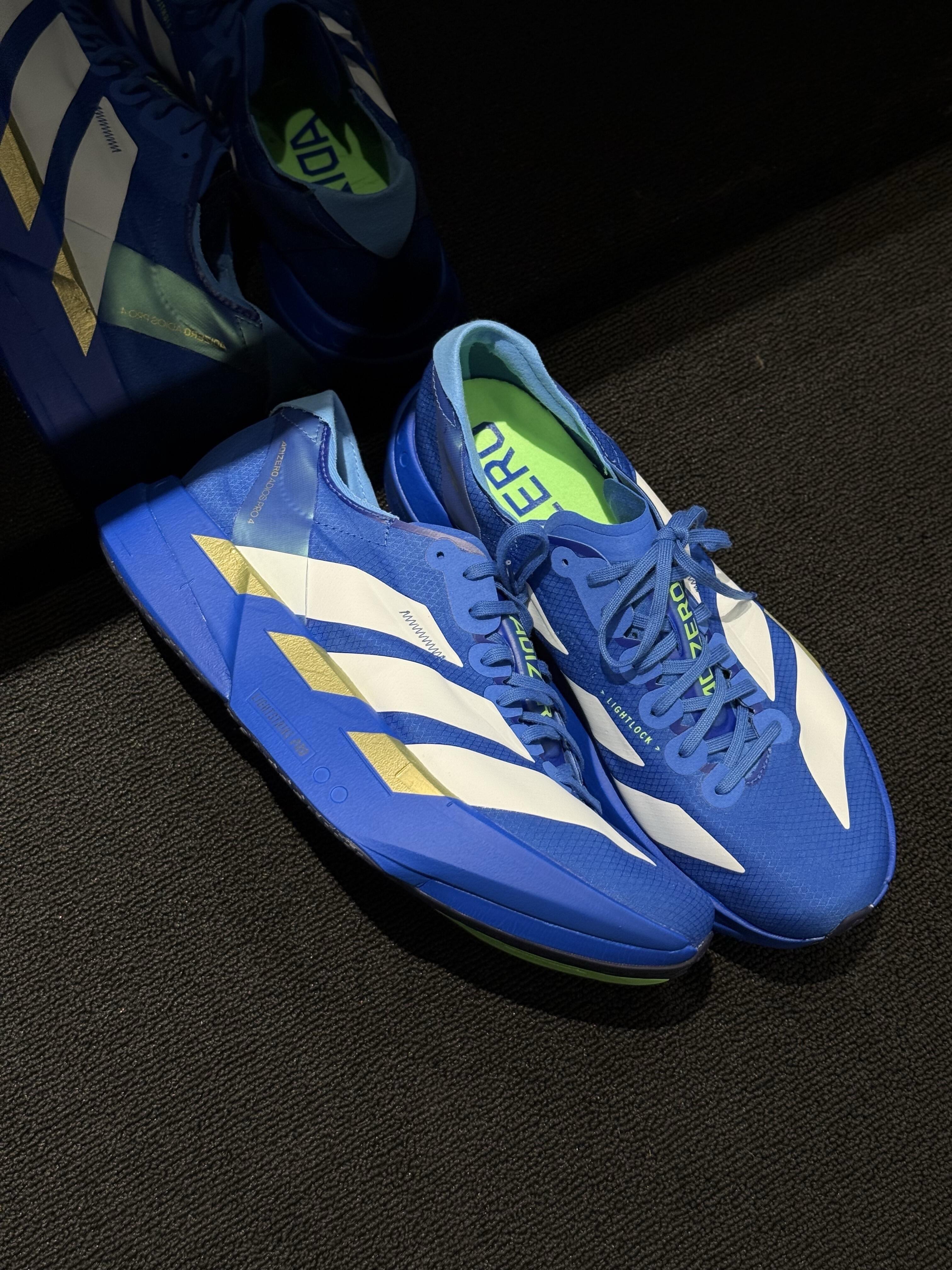 Adizero Adios Pro 4 深海蓝 不止于快😎自带高级感的克莱因蓝深邃又干净,一